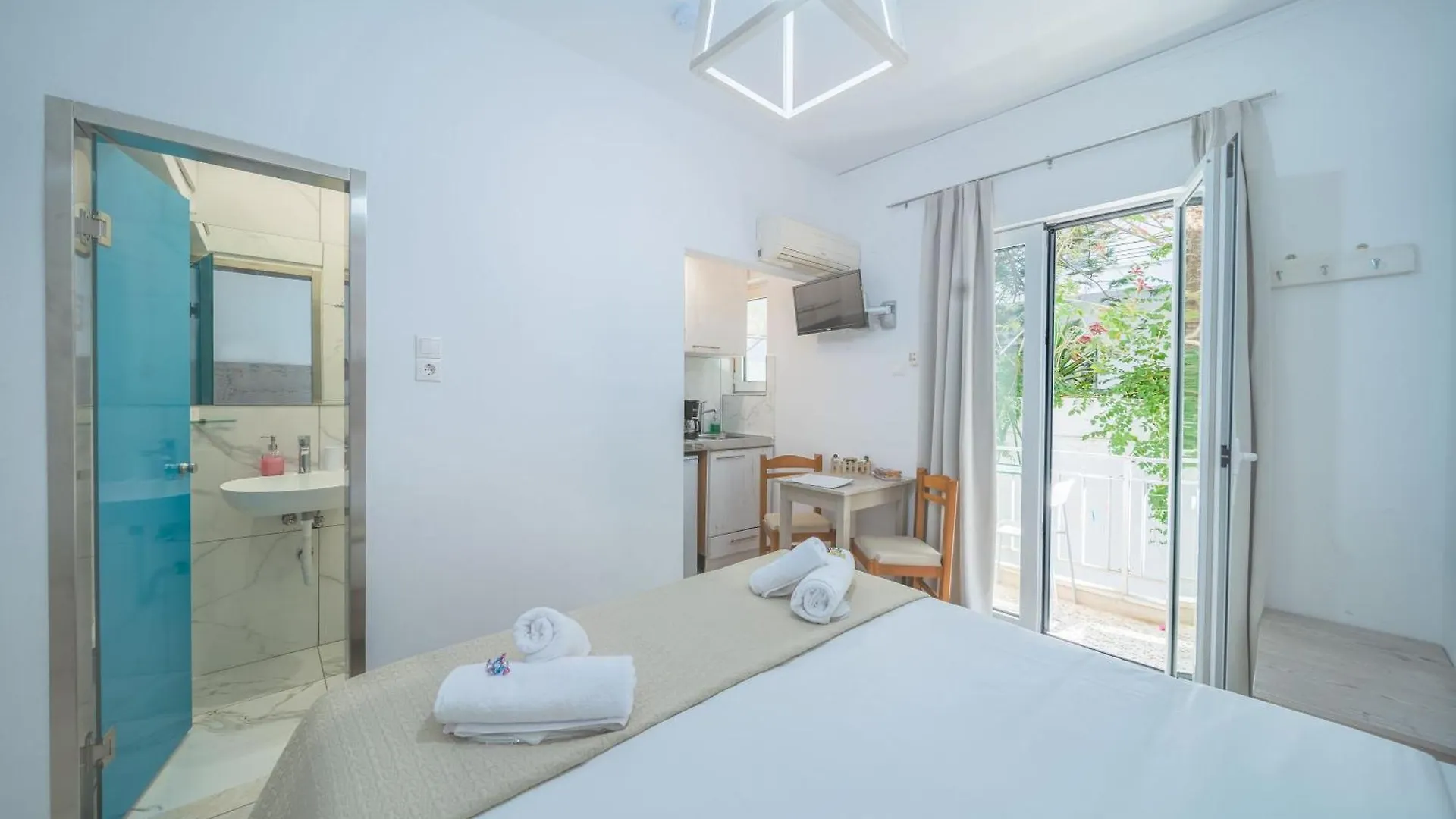 City Center Studios By Cretan Houses Heraklion  Heraklion (Crete)